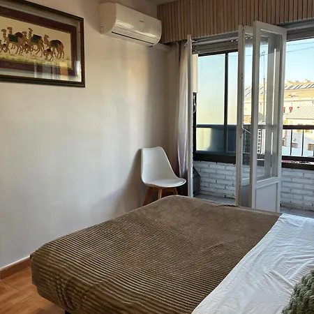 Eve ,estacion Quarto em Acomodações Particulares Alicante