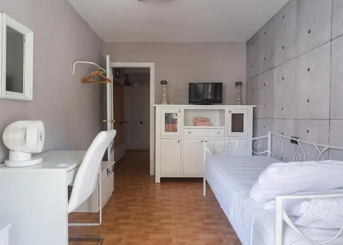 Habitación en casa particular Eve ,estacion Alicante